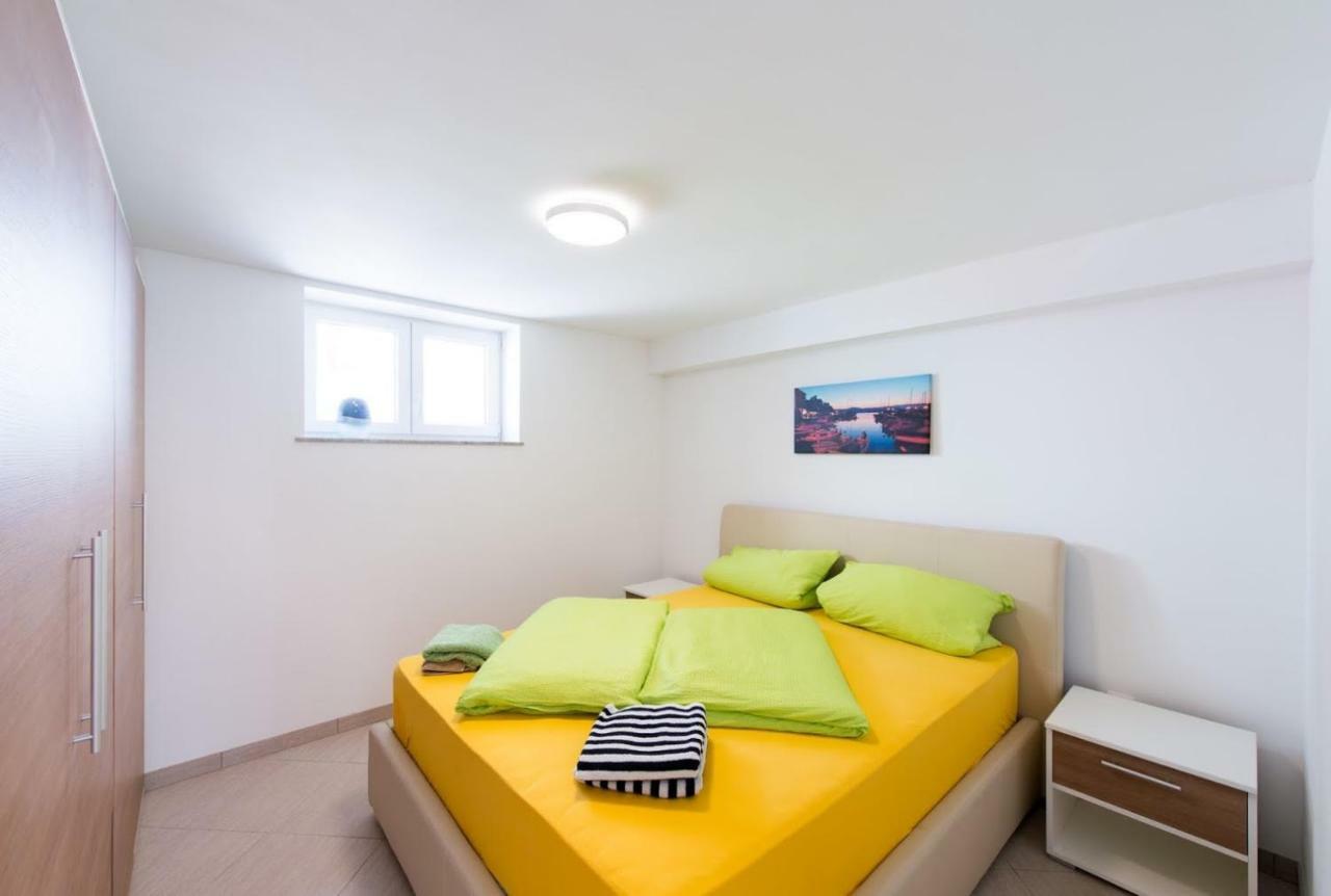 Fewo Villa Adria Barusic Bagian luar foto
